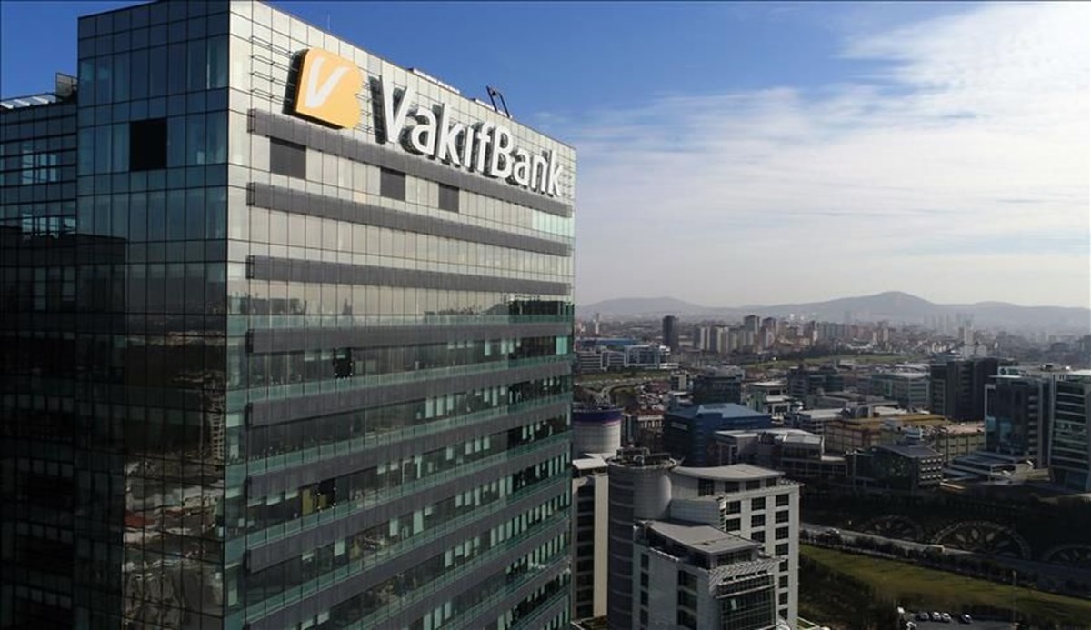 VakıfBank Genel Müdürü Üstünsalih: Yenileme oranı yüzde 100'ün üzerindeki tek bankayız