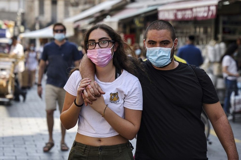 Avustralya’da Covid-19 ‘ilişki yönergeleri’ çıkarıldı: Öpüşmeyin, yeni
biriyle tanışmayın - 9