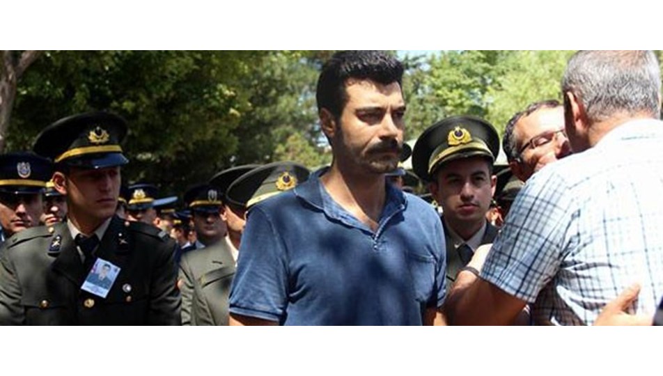 Murat Ünalmış yeğenini son yolculuğuna uğurladı