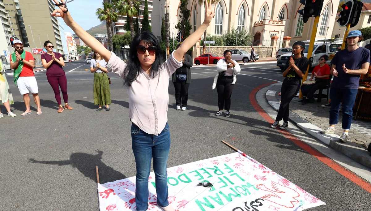 İran’da 3’üncü ayına giren protestolar nereye evriliyor? İran’da 3’üncü ayına giren protestolar nereye evriliyor?