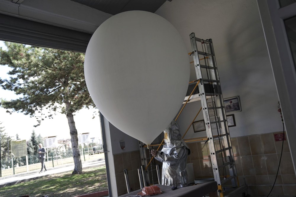 Görünmeyen Kahramanlar: Türkiye Semalarında Gece Gündüz Uçaklara Yol Gösteren Gizemli Sinyaller 73 MomvG0Kmy0 W5RysJdYYVg