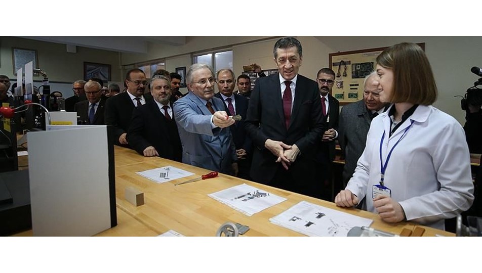 Milli Eğitim Bakanı Selçuk: Mesleki ve teknik eğitimdeki taleplere yetişemiyoruz