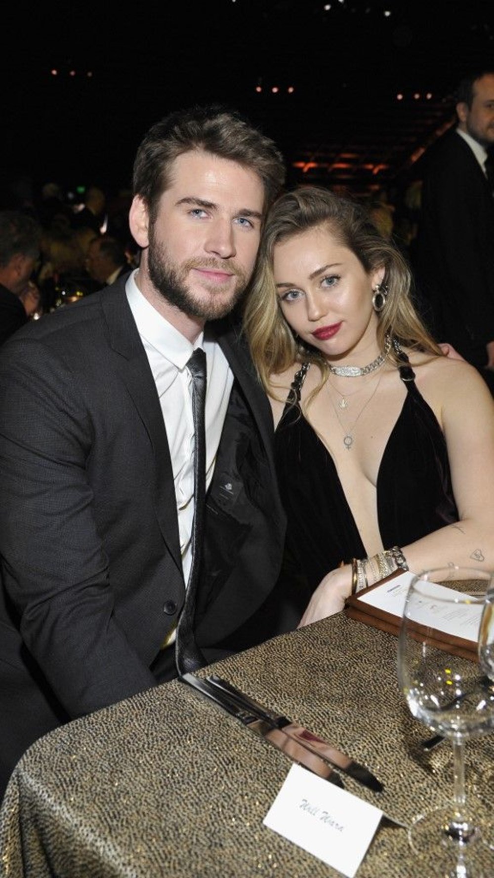 Liam Hemsworth Ten Miley Cyrus A Ayrilik Sonrasi Ilk Mesaj Magazin Haberleri Ntv