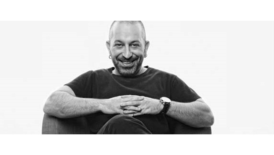 Cem Yılmaz filmlerini okuma zamanı