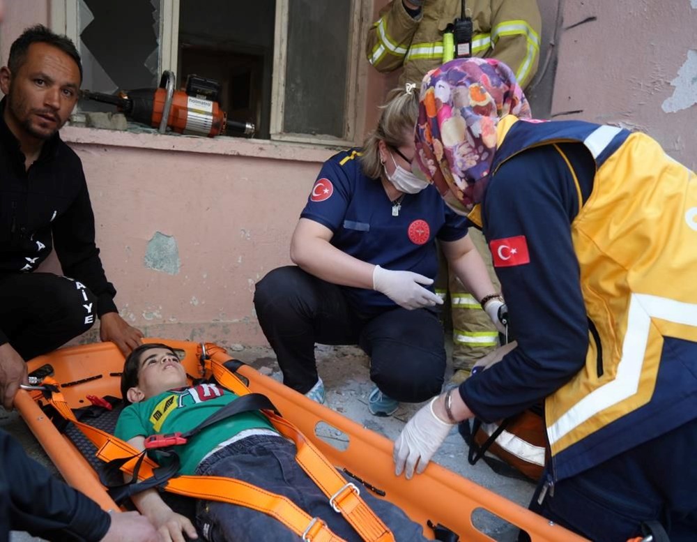 Habersiz tatbikat mahalleyi ayağa kaldırdı: "Enkazda çocuk var!" - 6