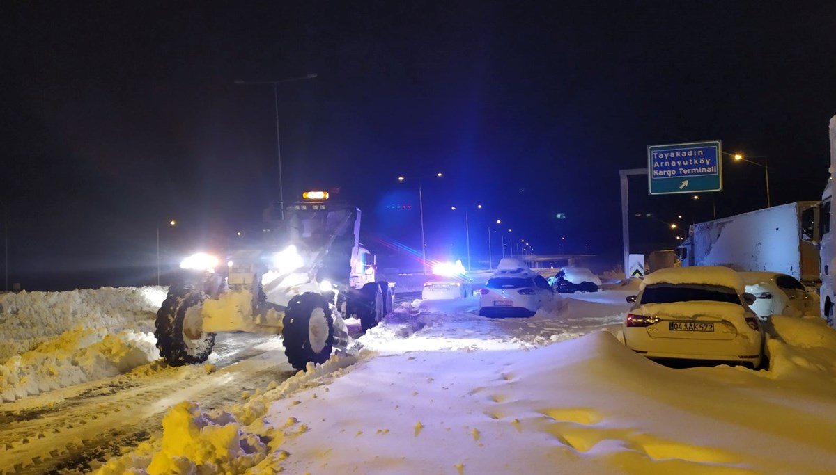 Kuzey Marmara Otoyolu'nda trafik kontrollü olarak sağlanmaya başlandı