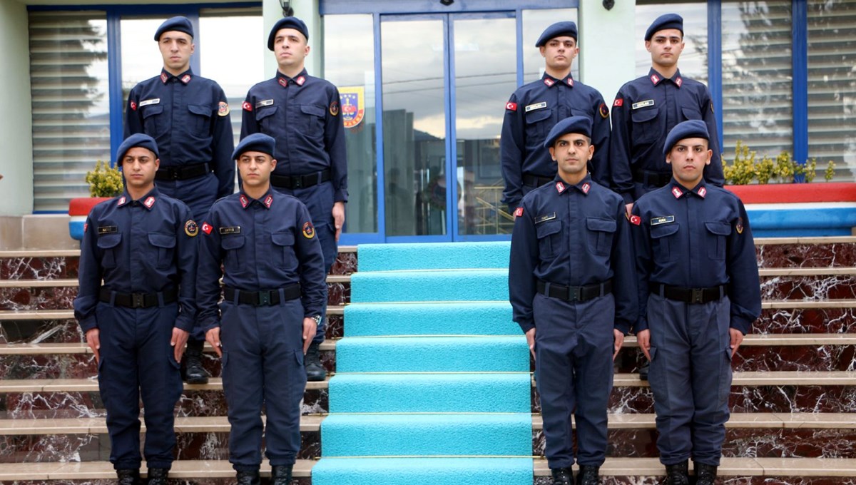 4 ikiz kardeş, aynı yerde asker 4 ikiz kardeş, aynı yerde asker