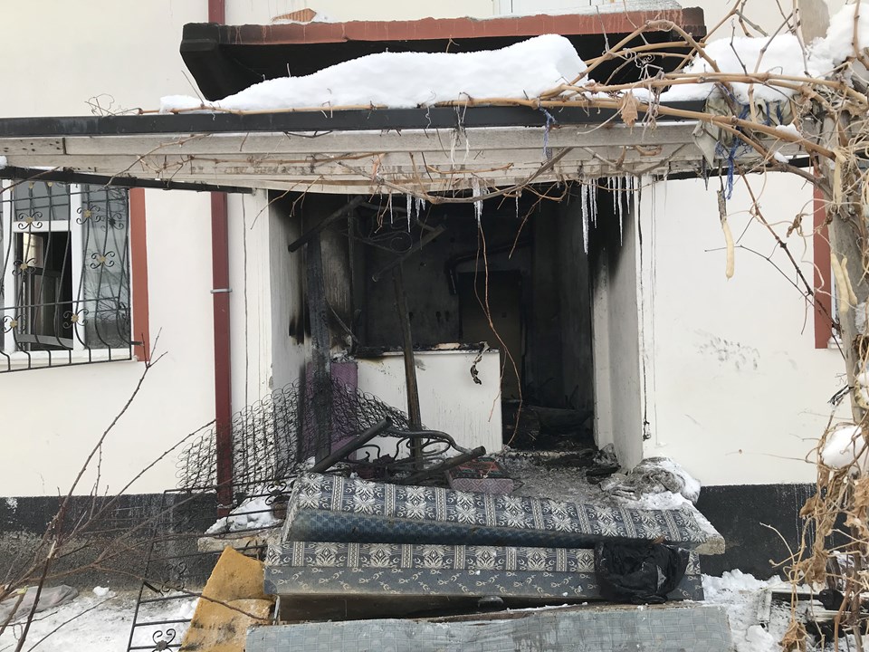 Konya'da, baba ve 3 oğlu yangında hayatını kaybetti - 1