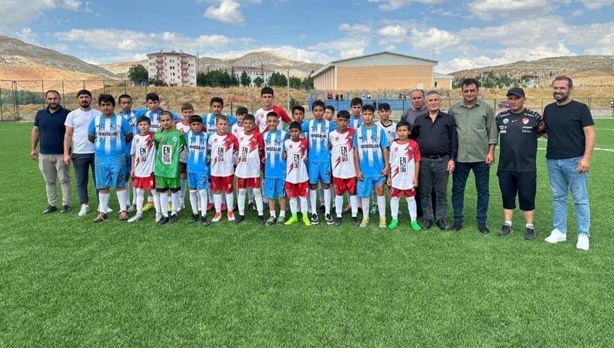 Yeşil sahada Akkışla-Palas dostluğu Yeşil sahada Akkışla-Palas dostluğu
