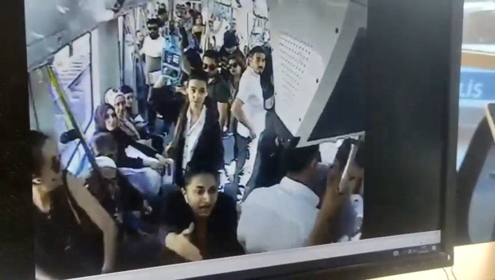 Marmaray'daki kavgada yeni görüntüler ortaya çıktı: Kavganın başlama anını anlattı - 5