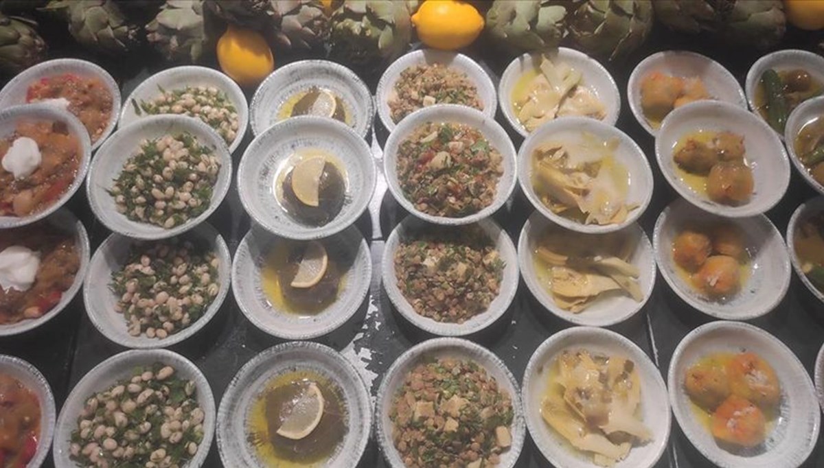 Ege'nin yöresel tatları İstanbul Havalimanı'nda yolcuların beğenisine sunuluyor Ege'nin yöresel tatları İstanbul Havalimanı'nda yolcuların beğenisine sunuluyor