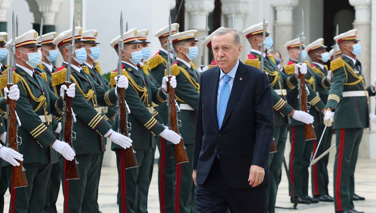 Cumhurbaşkanı Erdoğan, Cezayir ziyaretinin ardından yurda döndü Cumhurbaşkanı Erdoğan, Cezayir ziyaretinin ardından yurda döndü