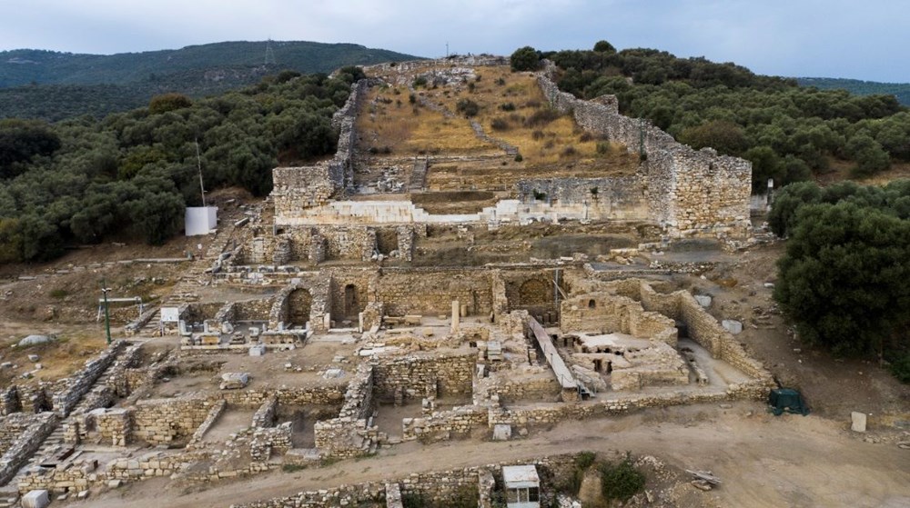 Metropolis Antik Kenti kazılarında birbiriyle bağlantılı 4 sarnıç bulundu - 1