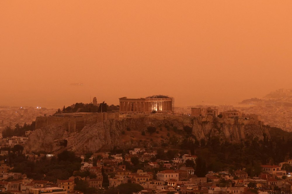 Atina'da Afrika'dan taşınan çöl tozu etkili oluyor - 3