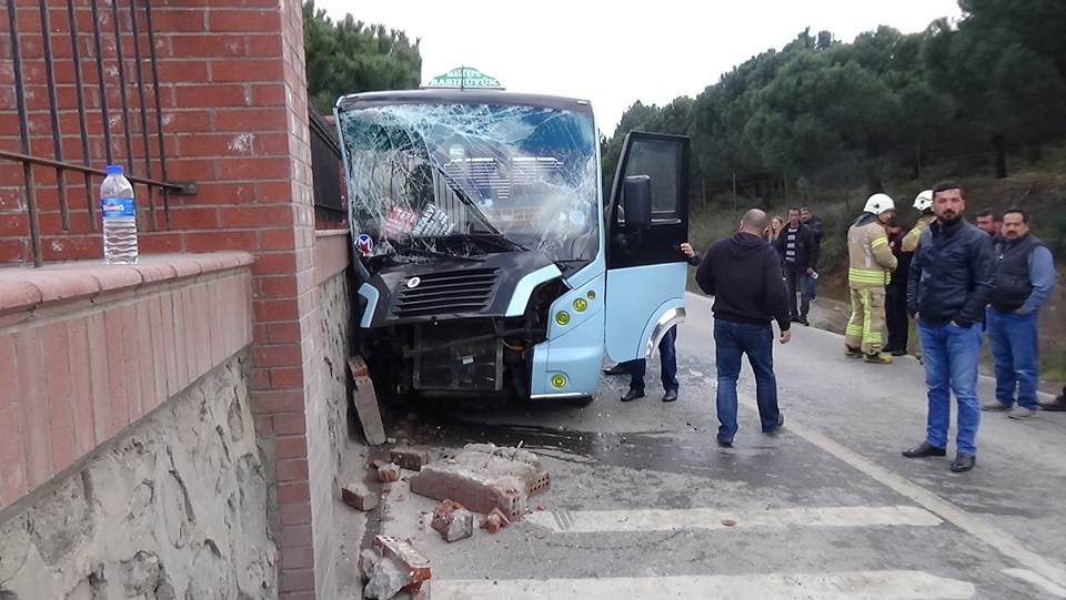 İstanbul'da minibüs kazası: 8 yaralı - 1