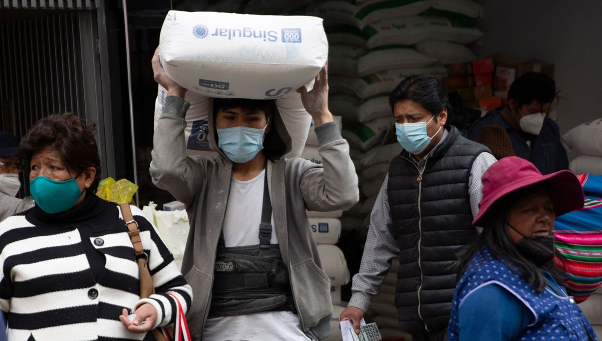 <p>Bolivya’da insanlar
arasında yayılan yeni bir virüs türü keşfedildi: Bilim insanlarından salgın uyarısı</p>