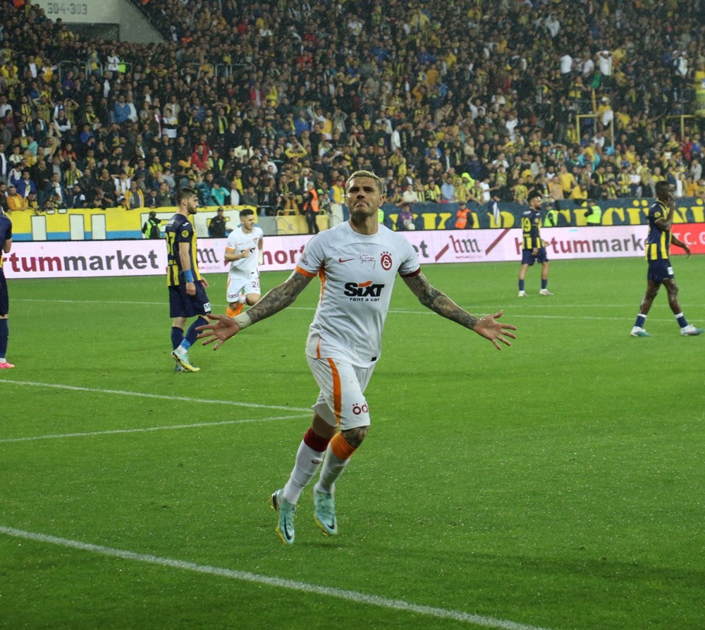 Süper Lig'de 2022-2023 sezonu şampiyonu Galatasaray - 16