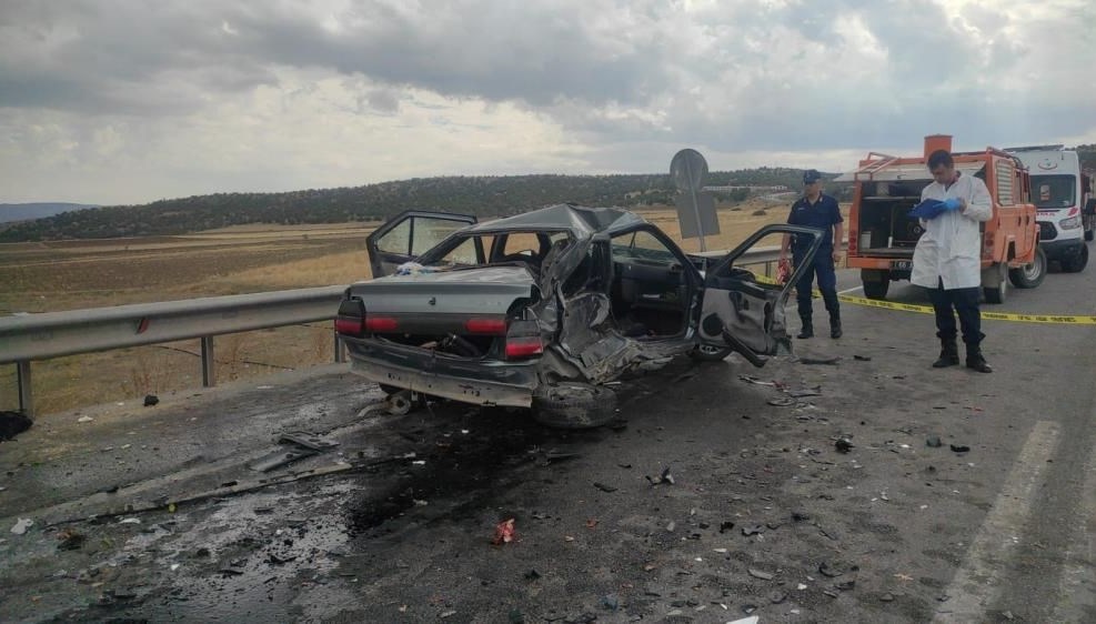 Yozgat'ta iki araç çarpıştı: 1 ölü, 3 yaralı