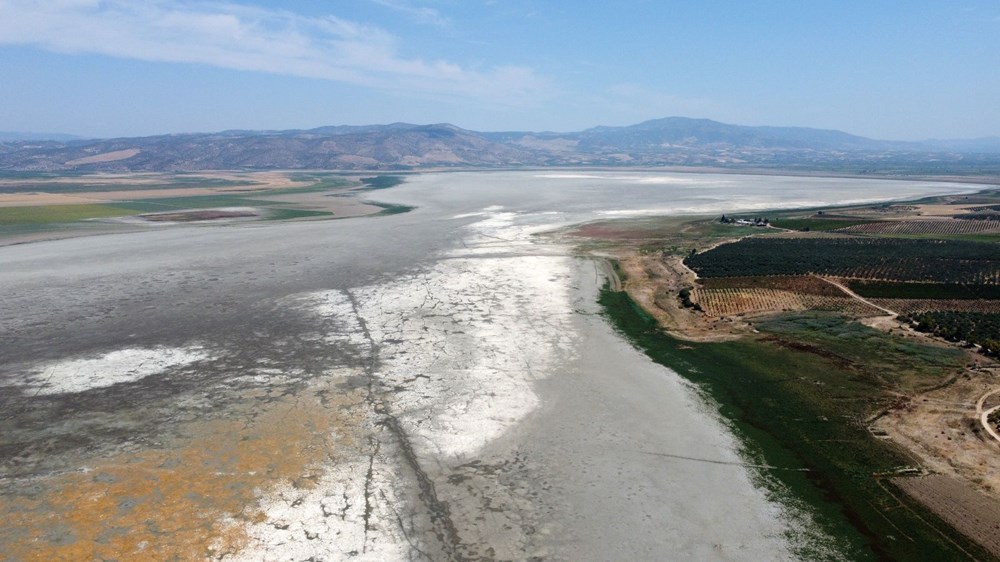 Marmara Gölü kuruyor: 10 santimetre su kaldı - 4