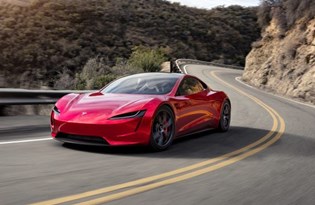 Tesla, yeni Roadster'ın fotoğraflarını yayınladı