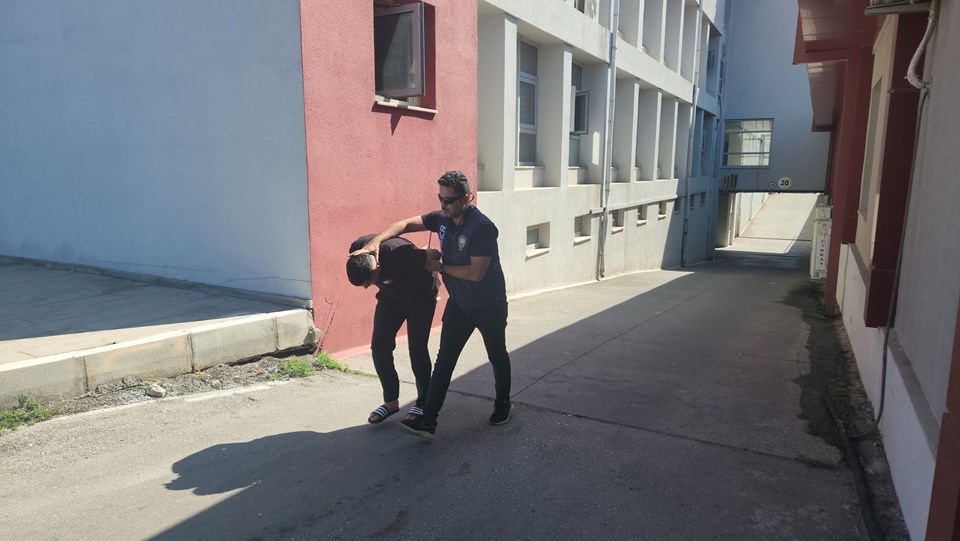 Olay, tapuda ortaya çıktı: Mersin'den Adana'ya sazan sarmalı dolandırıcılığı - 1