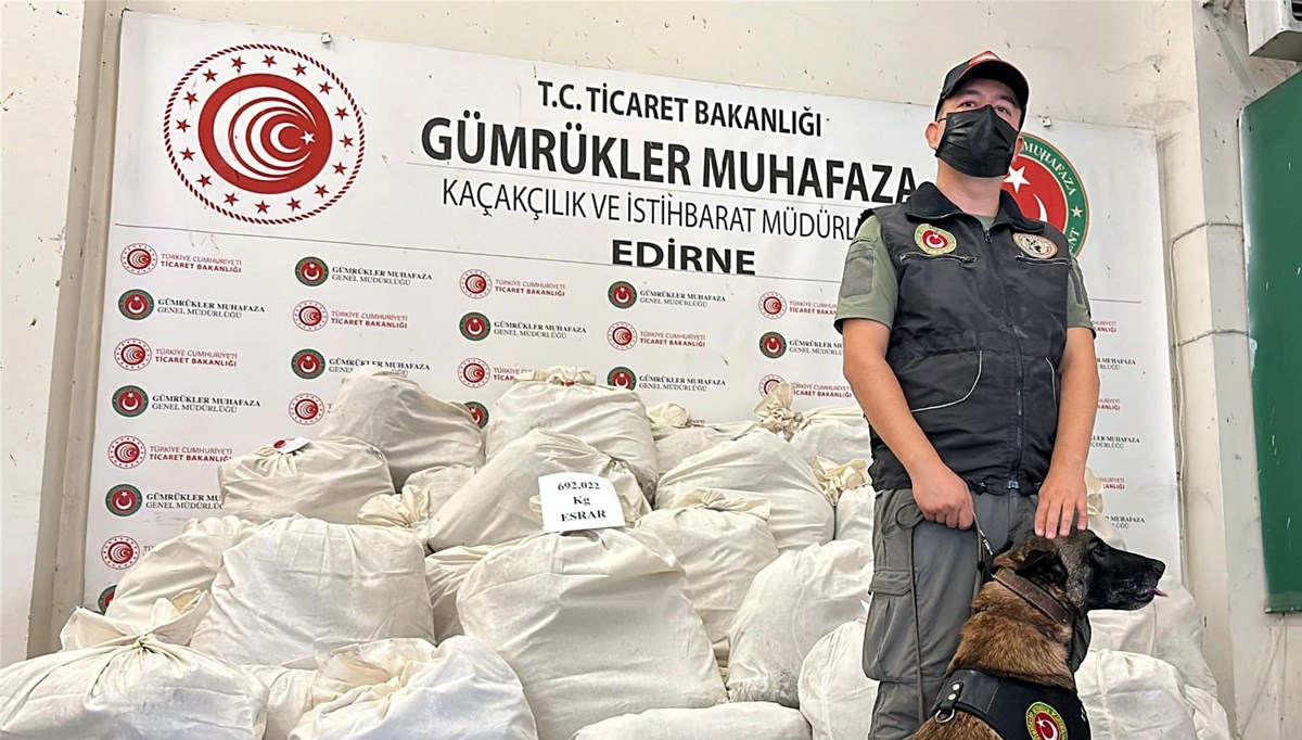 Edirne’de 8 ayda 7 milyar liralık uyuşturucu ve kaçak eşya ele geçirildi
