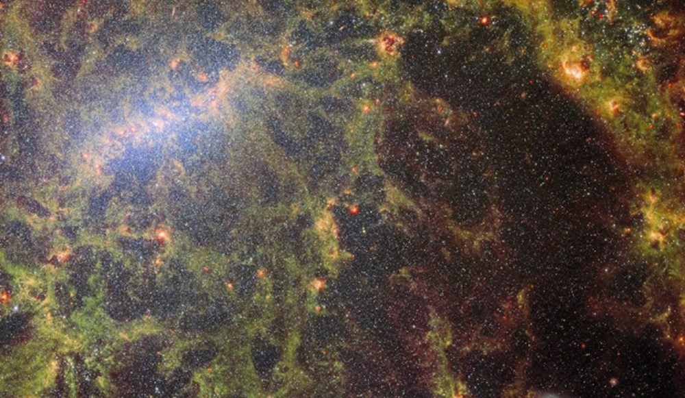 NASA yeni fotoğraflar paylaştı: Evrenin sırları aydınlanıyor - 10