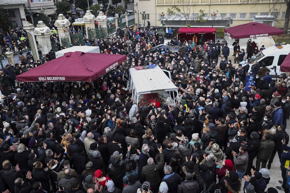 Usta oyuncu Fatma Girik son yolculuğuna uğurlandı - 47