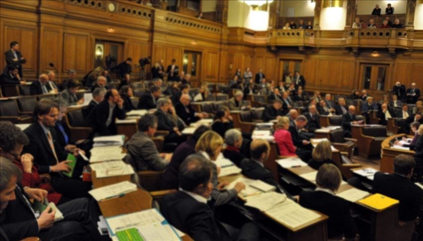 Almanya'da Sol Partili Özdemir'e "PKK sembolü" cezası | NTV