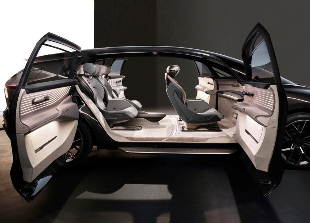 Audi yeni konsepti Urbansphere'in örtüsünü kaldırdı - 6