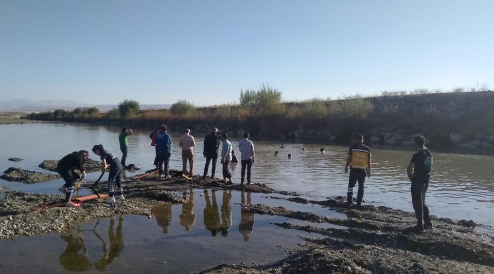 Dereye giren iki kardeş boğuldu - 1