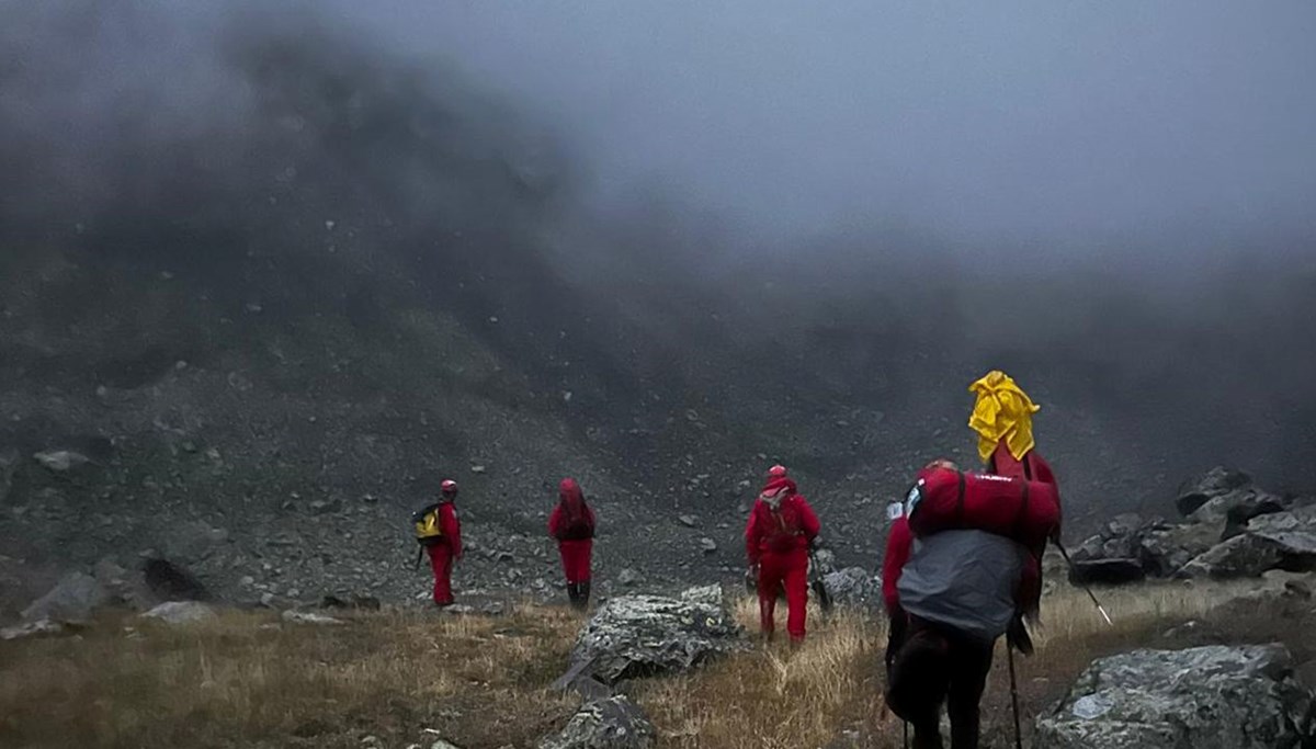 Aniden kar bastırdı, Kaçkarlar'da mahsur kaldılar