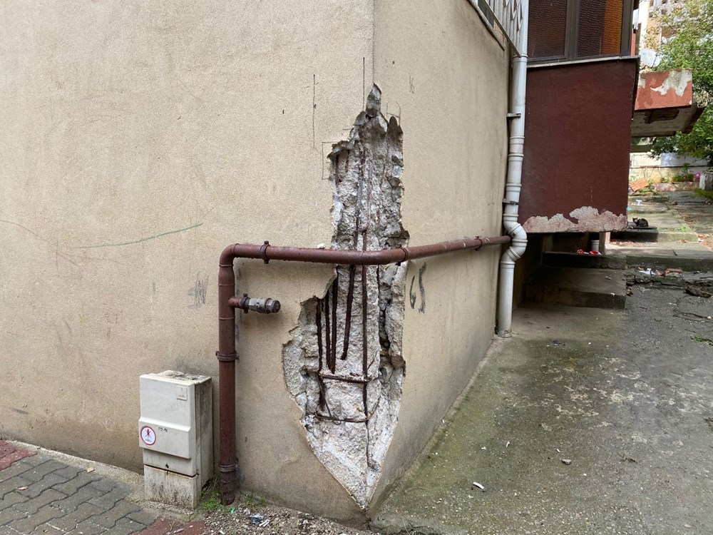 İstanbul, Kartal'da riskli binalarda deprem korkusu ile yaşıyorlar - 7