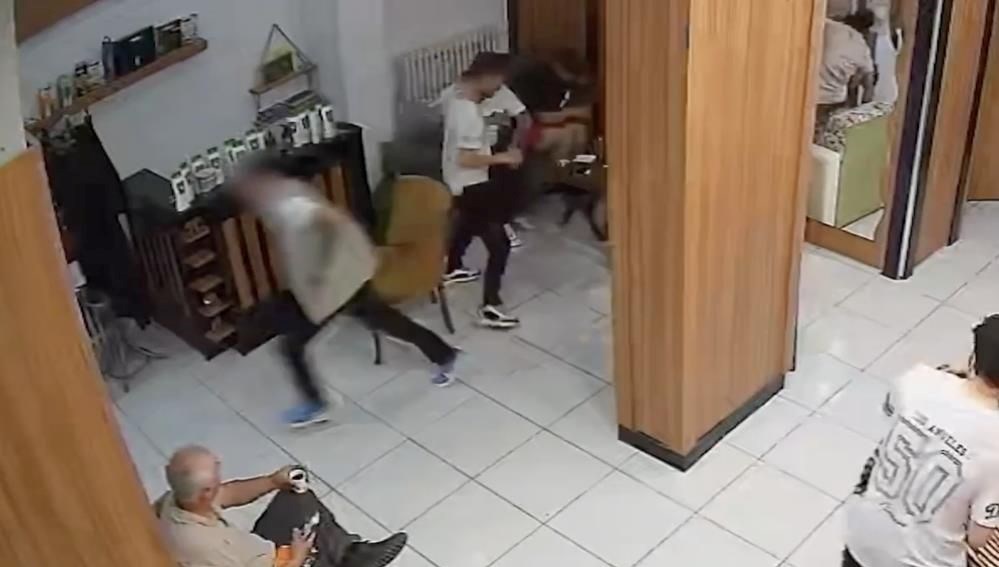 Çorum'da kuaförde silahlı saldırı