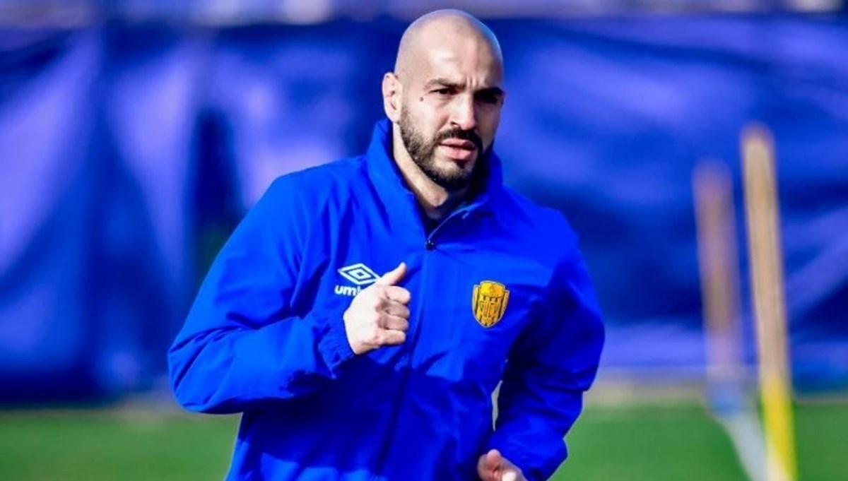 Riccardo Saponara kimdir? Soner Sarıkabadayı'ya benzerliğiyle dikkat çekti Riccardo Saponara kimdir? Soner Sarıkabadayı'ya benzerliğiyle dikkat çekti