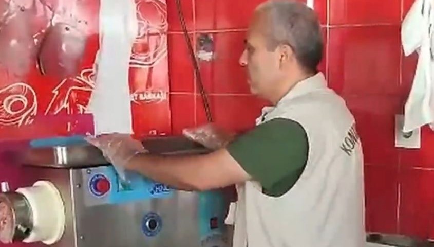 Kasaptan akıllara durgunluk veren sahtekarlık