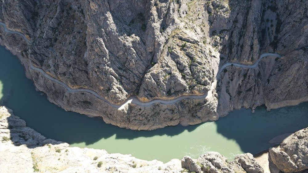 Erzincan'da yürekleri ağza getiren 'Taş Yolu': 132 yılda yapıldı - 7