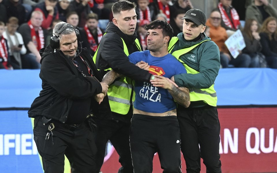 Sahada gol yağmuru tribünlerde İsrail'e tepki - 2