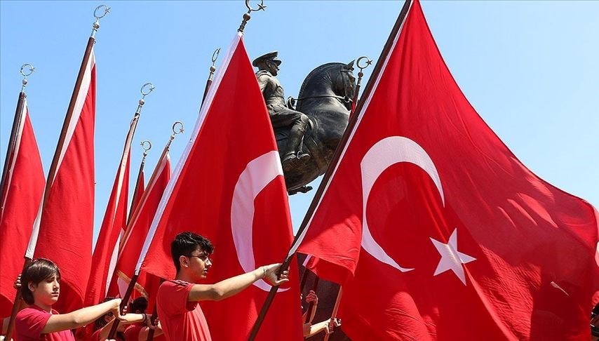 19 Mayıs Atatürk'ü Anma, Gençlik ve Spor Bayramı şiirleri, mesaj ve sözleri 2025