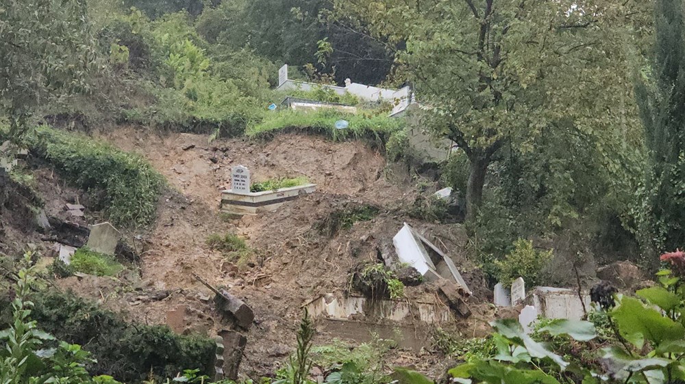 Zonguldak'ta aşırı yağış: Mezarlıklarda heyelan oluştu, 4 ev tahliye edildi - 5