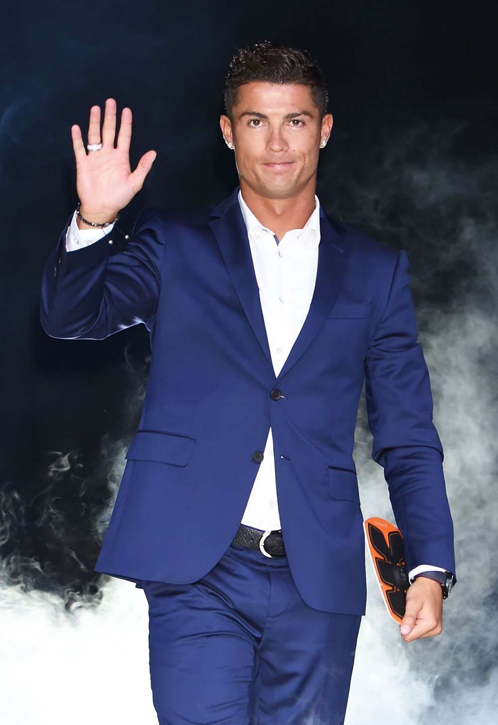 Tecavüzle suçlanan Cristiano Ronaldo’ya polis Magazin