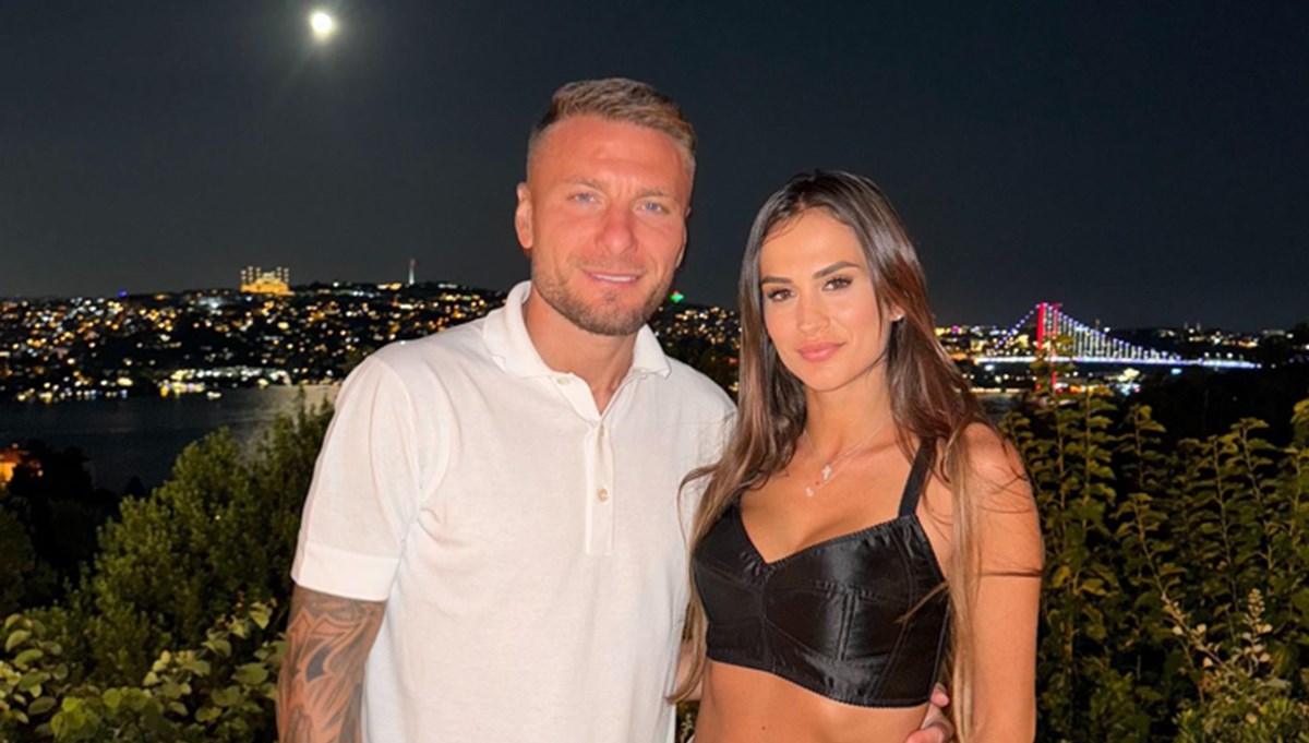 Beşiktaş'ın yeni transferi Ciro Immobile'nin eşi Jessica Melena da İstanbul'da: Boğaz'da ilk yemek! Beşiktaş'ın yeni transferi Ciro Immobile'nin eşi Jessica Melena da İstanbul'da: Boğaz'da ilk yemek!