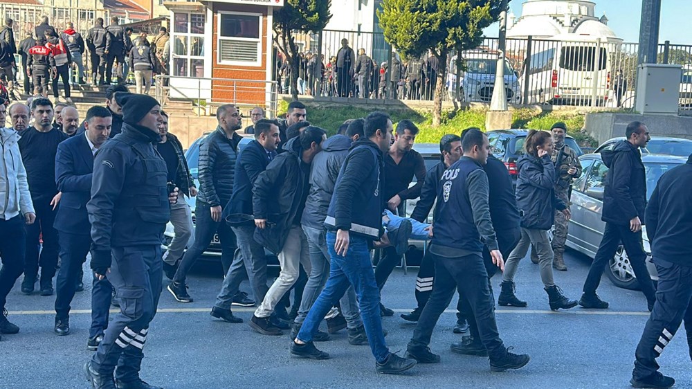 Çağlayan Adliyesi'nde polis noktasına silahlı saldırı: 2 ölü, 3 yaralı - 8