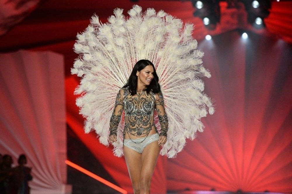 Victoria's Secret'ın karanlık yüzünü konu alan belgesel çekiliyor - 8