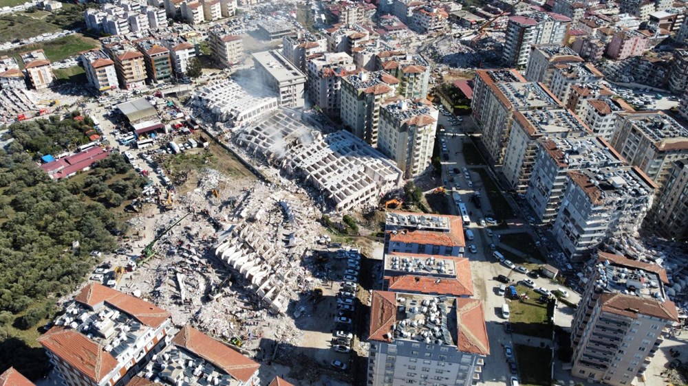 Rönesans Rezidans'ın enkazında 'yaşam' belirtisi - 17