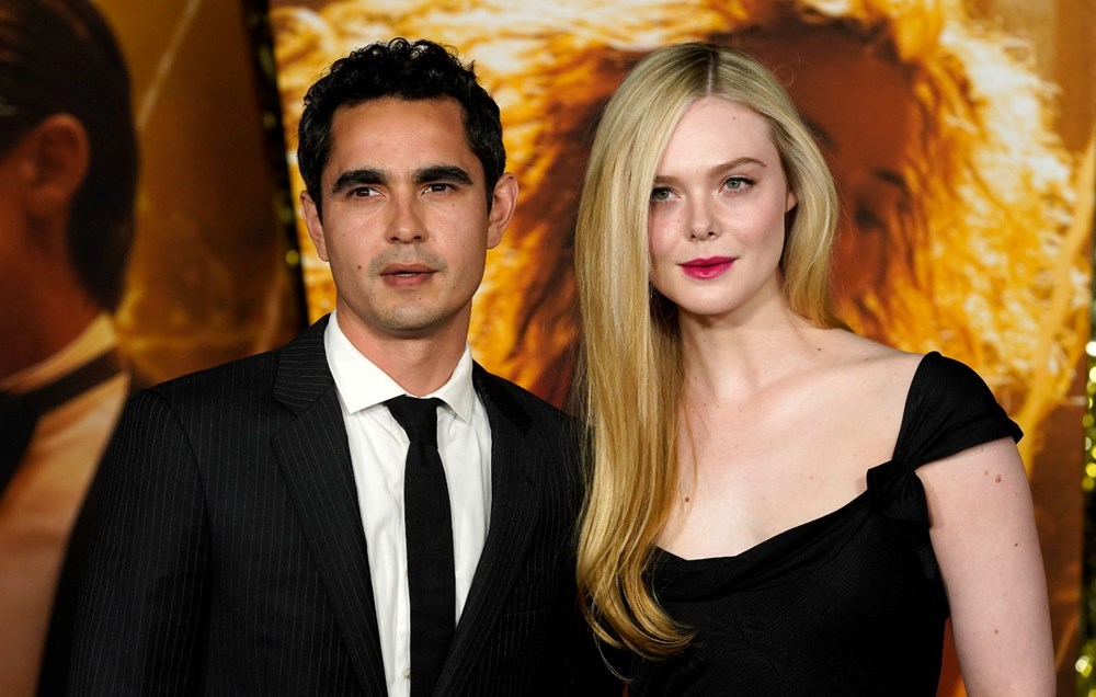 Margot Robbie ve Brad Pitt'in başrolünde olduğu 'Babylon' prömiyerinde kırmızı halı şıklığı - 8