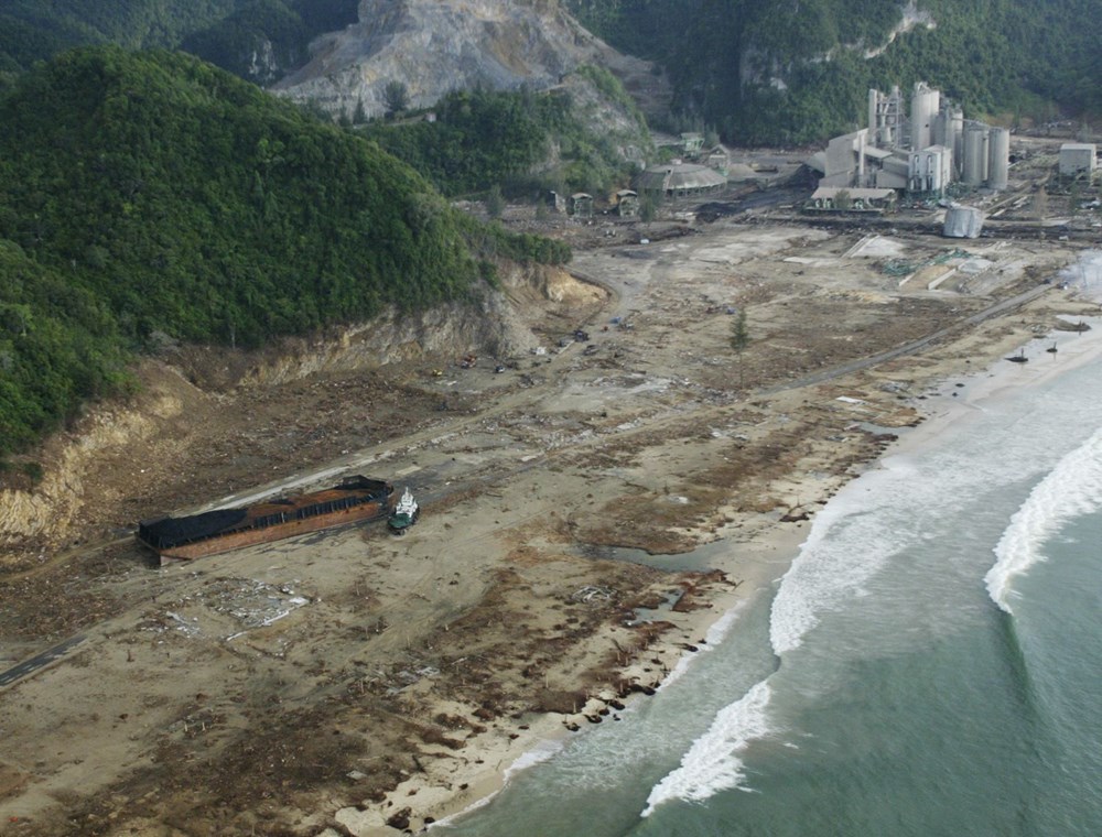 Fotoğraflarla felaketin 20'nci yılı: Hint Okyanusu'nu vuran tsunami 230 bin can aldı - 11