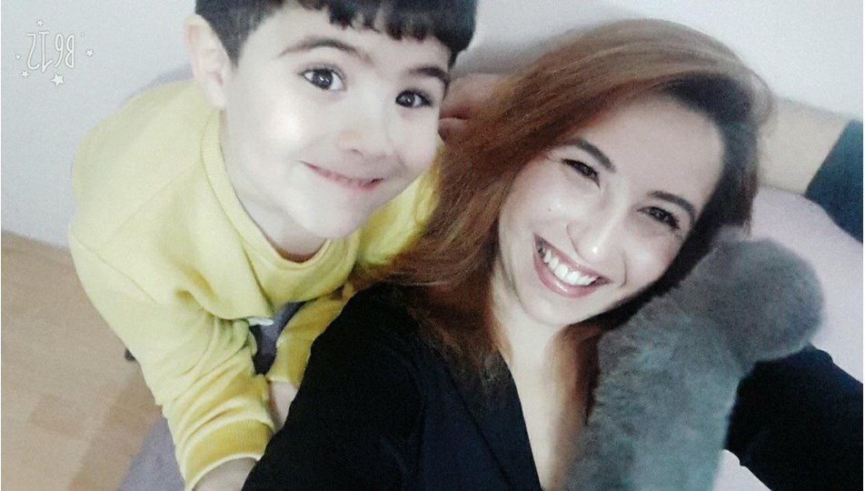 Anaokulu öğretmeni 10 yaşındaki oğlunu öldürüp, kendini astı
