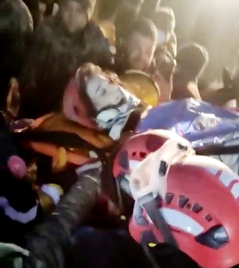 Deprem bölgesinden mucize kurtuluşlar - 23