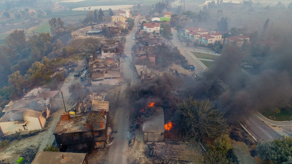 Manavgat'taki yangın evleri kül etti - 4